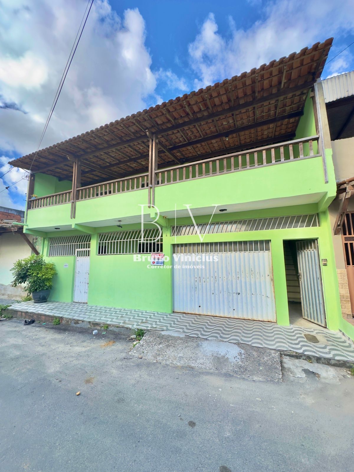 Vendo imóvel duplex com 02 apartamentos individualizados no bairro Jaçanã - Itabuna 