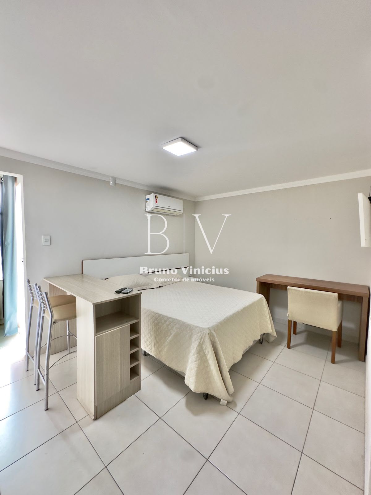 Alugo apartamento Studio mobiliado próximo ao shopping, na Av. Aziz Maron📍